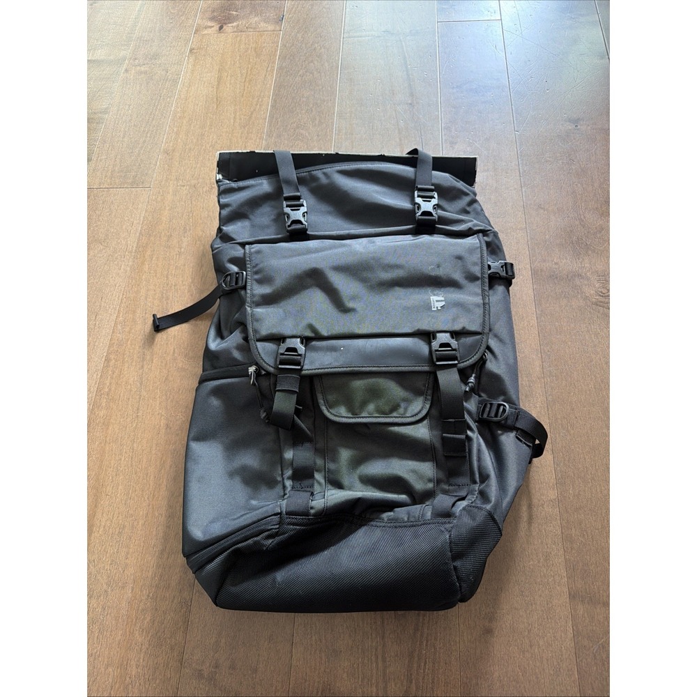 Thule Covert DSLR Rolltop Backpack Black Camera Laptop Drone Bag Nylon Used